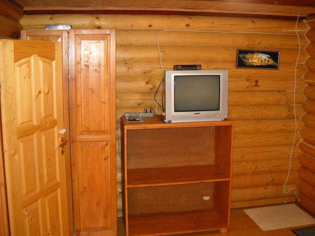 Smerekova Hata Hotel Yasinya Room photo